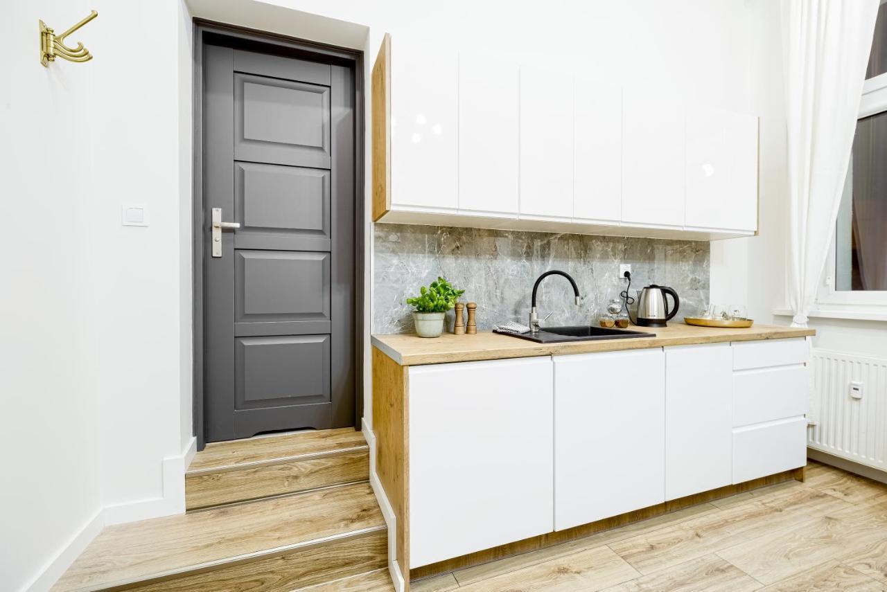 Niron Apartament Dom Z Papieru Sztokholm Piła Esterno foto